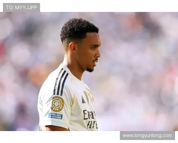 阿诺德与卡瓦哈尔今日重返球队恢复训练状态